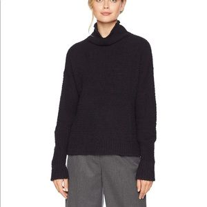 🌚 SALE: Sage sweater by Ugg